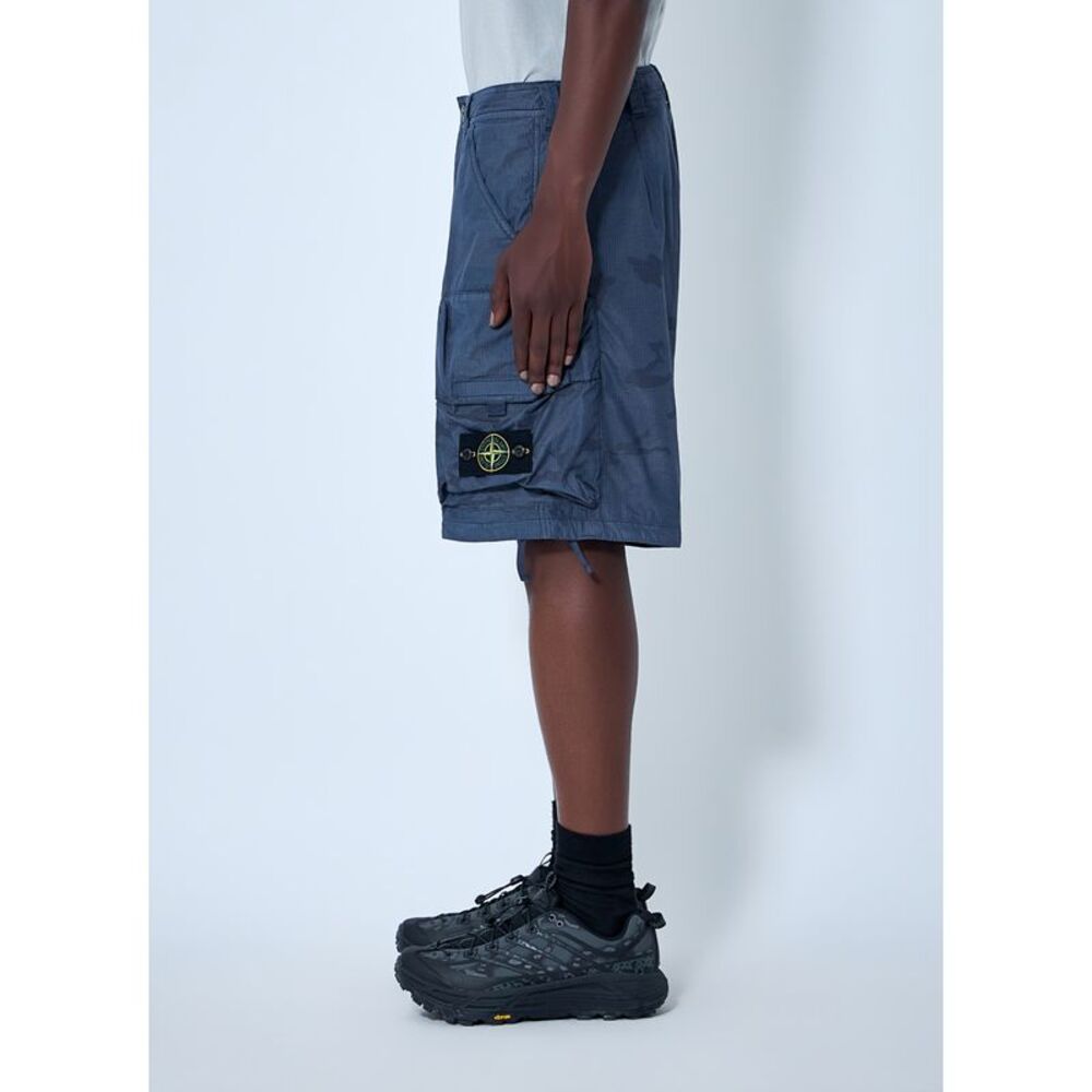 Stone Island Men Ripstop Cargo Shorts - Picture 3 of 6